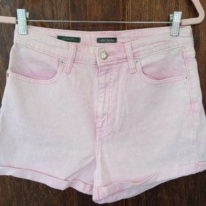 Junior's denim shorts